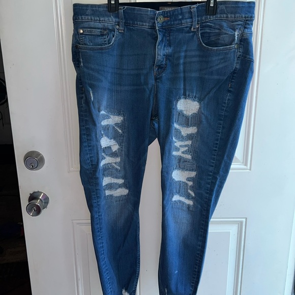 Torrid feel the fit bombshell skinny jeans - Picture 1 of 8